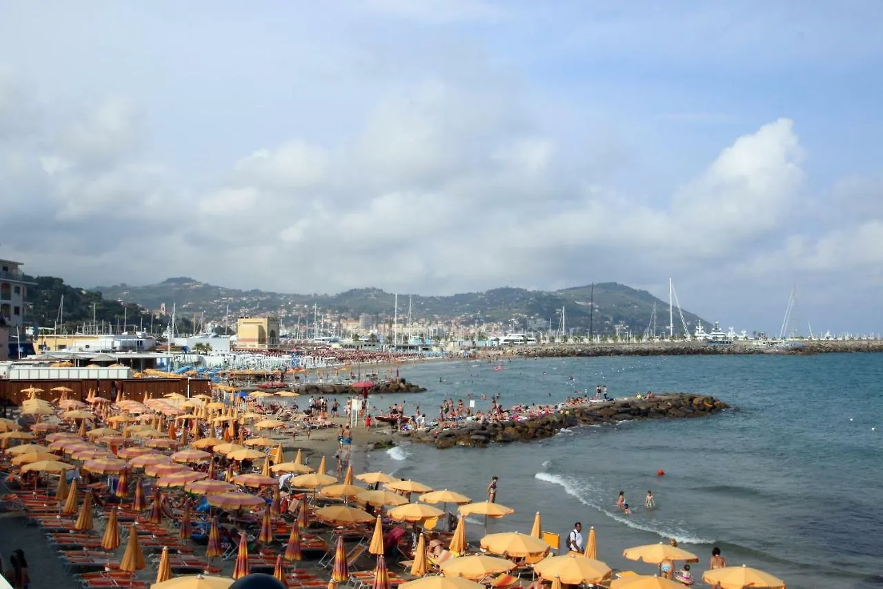 Holidayhouseimperia Apartment  Imperia